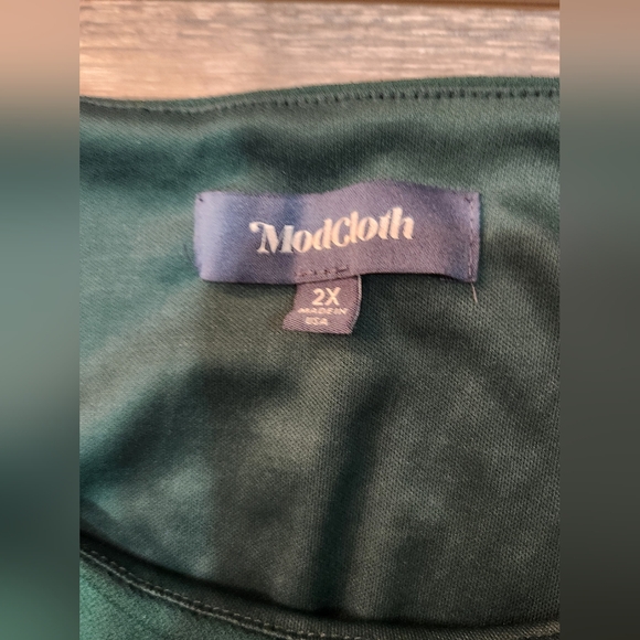 Modcloth Dress Women's 2XL Kelly Green Sleeveless Pleated Fit & Flare - Picture 3 of 8